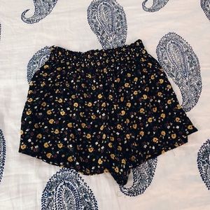 Floral UO shorts